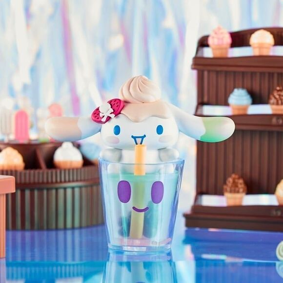 tokidoki Cinnamoroll & Boba Bob from tokidoki x Cinnamoroll Sweet Treats Series - Picture 1 of 2